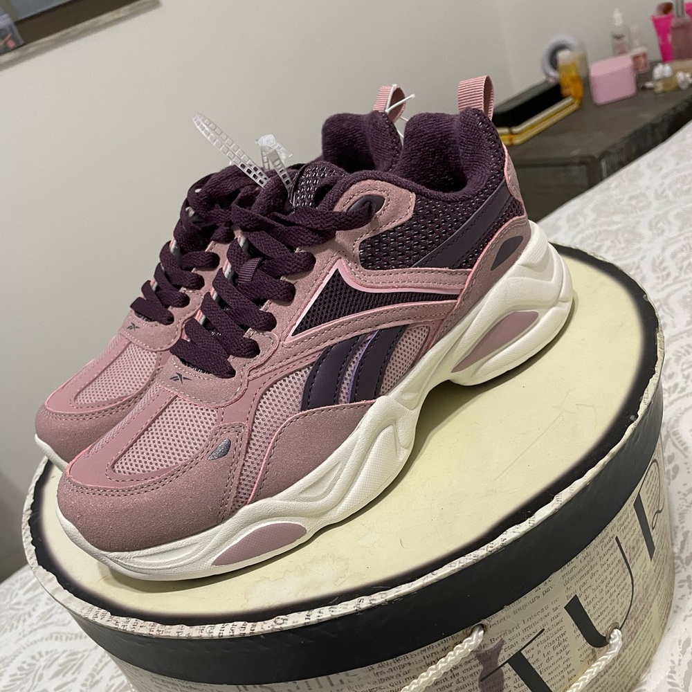 Reebok Royal Charge Y2K Chunky.